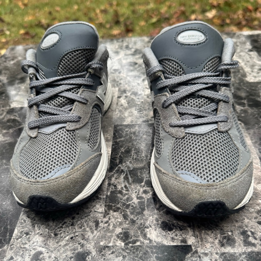 New Balance Size 1 2002R Unisex Kids Running Shoes Steel Gray  Athletic Sneakers - Picture 8 of 16